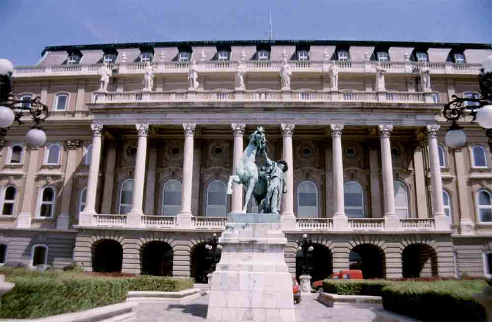 31 - Hungria - Budapest, palacio real de Buda